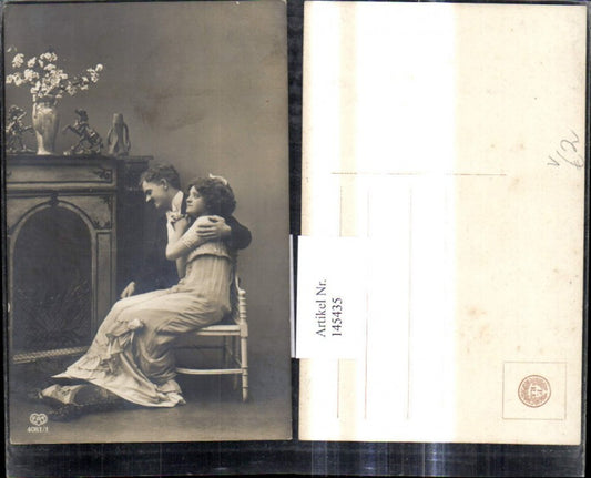 145435,Liebe Paar Umarmung v. Kamin pub EAS 4081/1