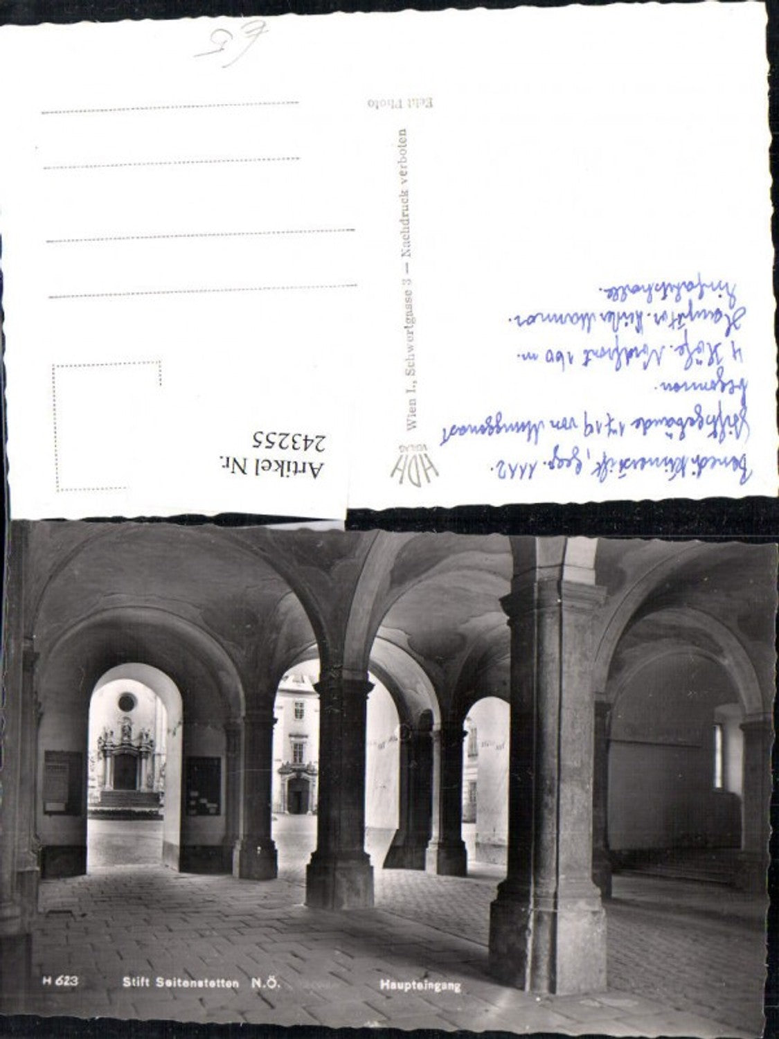 243255,Stift Seitenstetten Haupteingang Arkaden