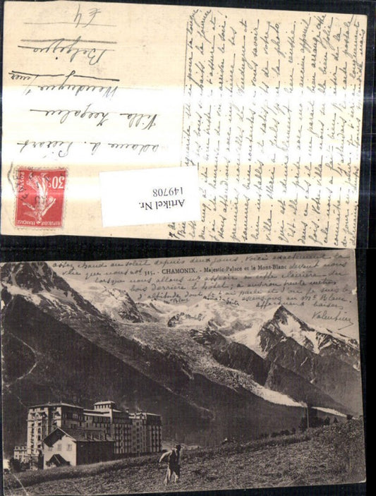 149708,Chamonix Majestic Palace et le Mont Blanc Bauer Heuernte i. Vordergrund