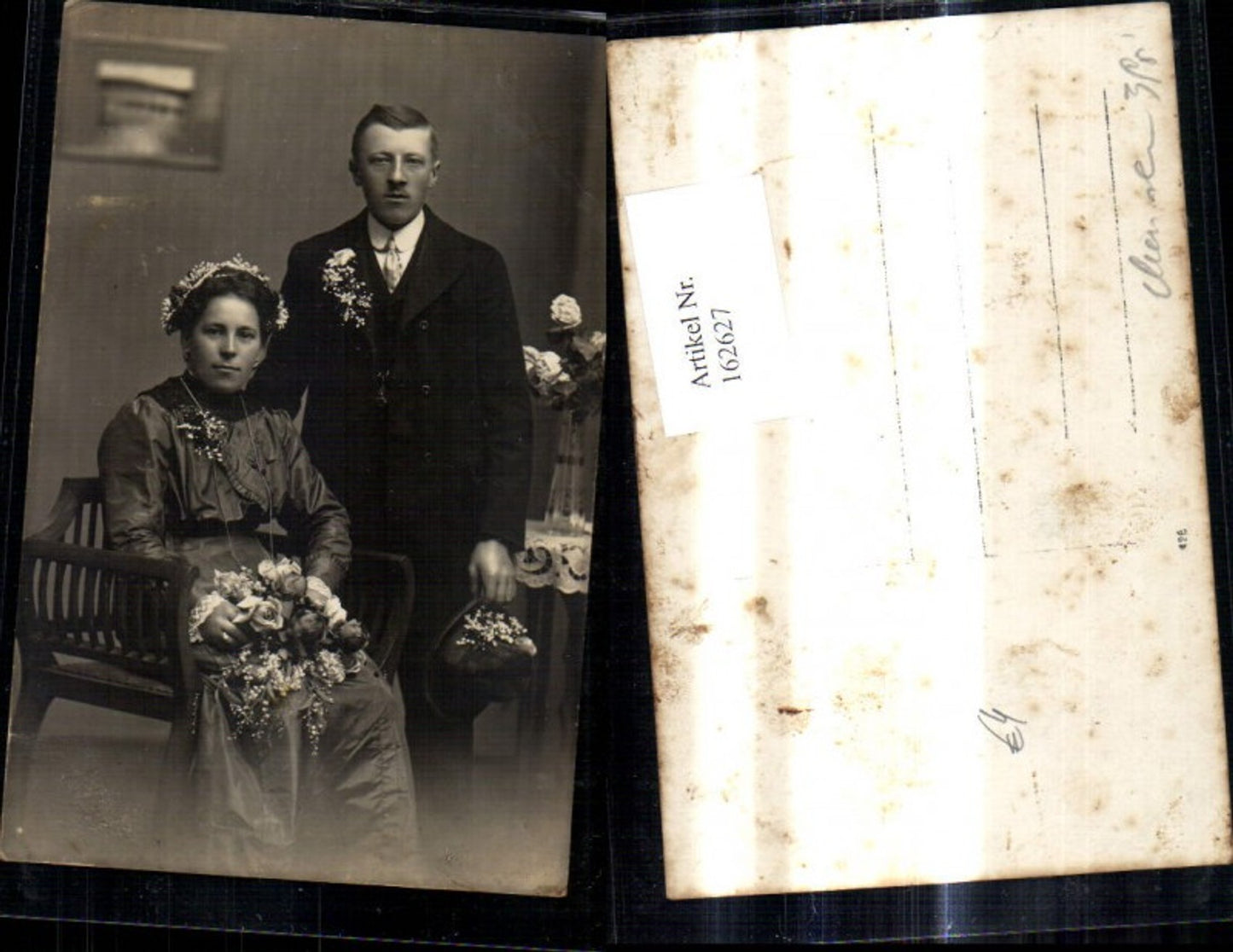162627,Frau m. Mann Hochzeitsfoto Blumenstrauß Brautpaar