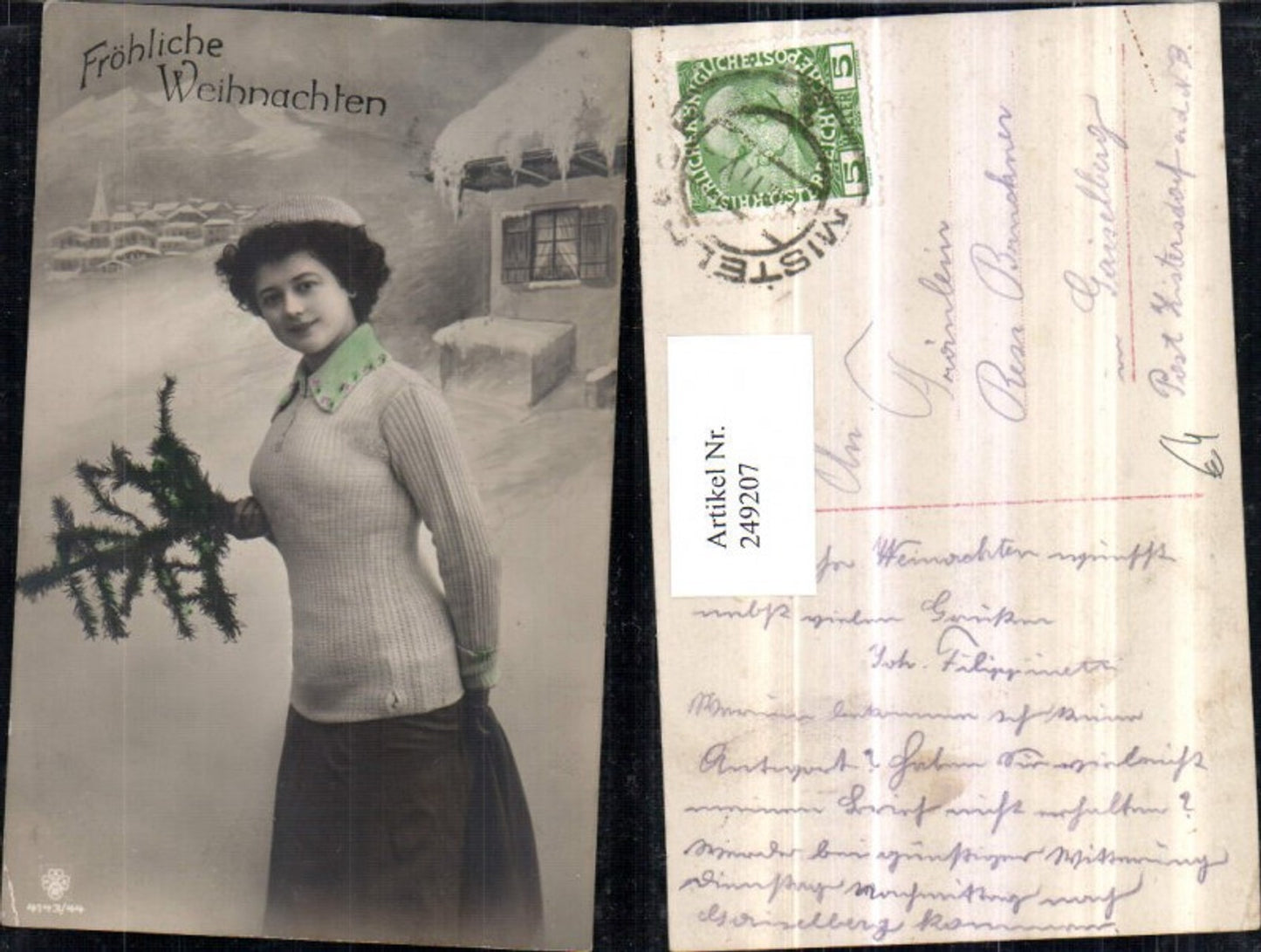 249207,Weihnachten Frau m. Pullover Tannenbaum Fotomontage Winterlandschaft Dorf pub SBW RPH 4143/44