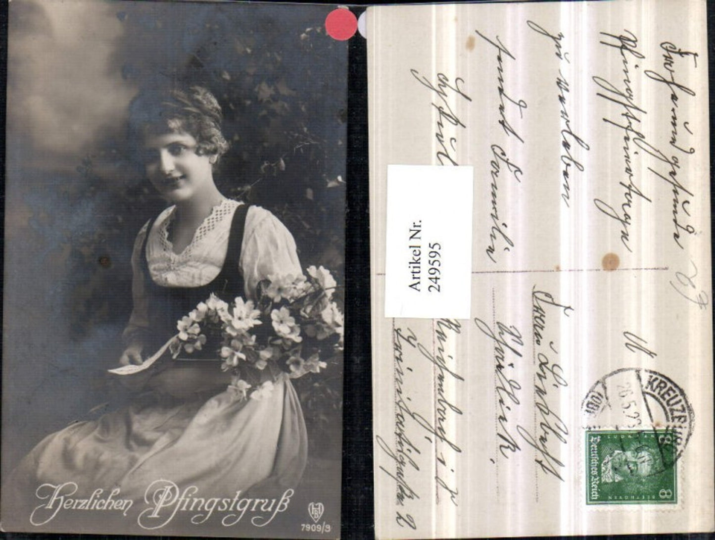 249595,Pfingsten Frau Mädchen m. Kleid Blumenstrauß Blumen