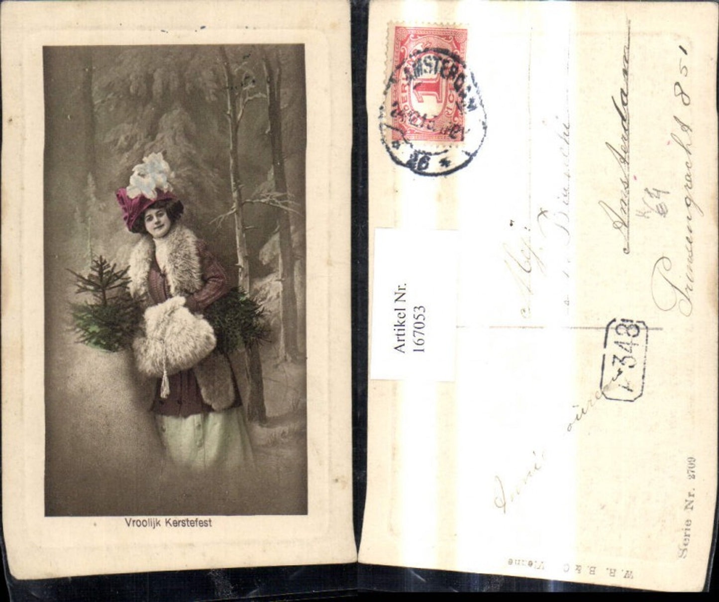 167053,Künstler Ak Frau mit Hut Pelzkragen Mantel Muff Tannenbaum Winterwald Passepartout