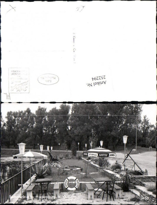 252294,Riegersburg Seebad Gasthof Buresch Schwimmreifen Terrasse Frosch Skulptur