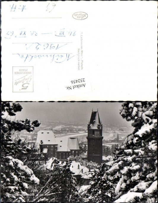 252456,Perchtoldsdorf Blick auf Kirche Turm Winterbild