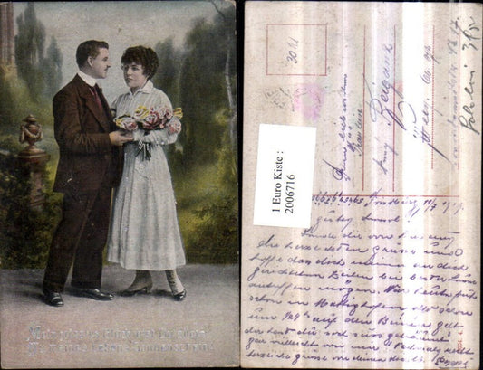 2006716,Silberverzierung Liebe Liebespaar Frau m. Kleid Rosenstrauß Mann m. Anzug Text