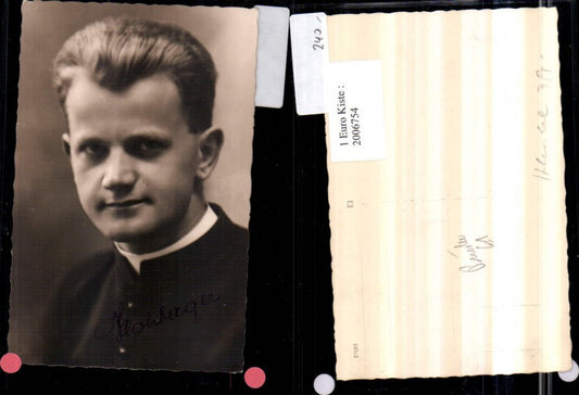 2006754,Foto AK Mann Priester Portrait