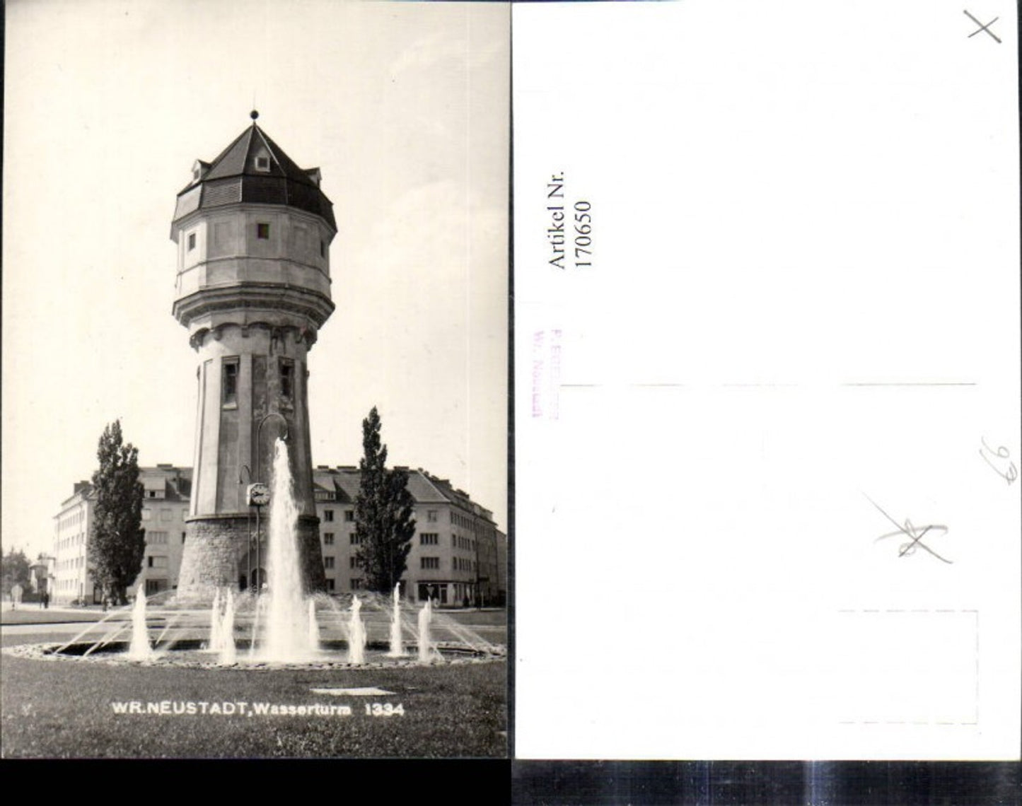 170650,Foto Ak Wiener Neustadt Wasserturm Springbrunnen Brunnen i. Vordergrund