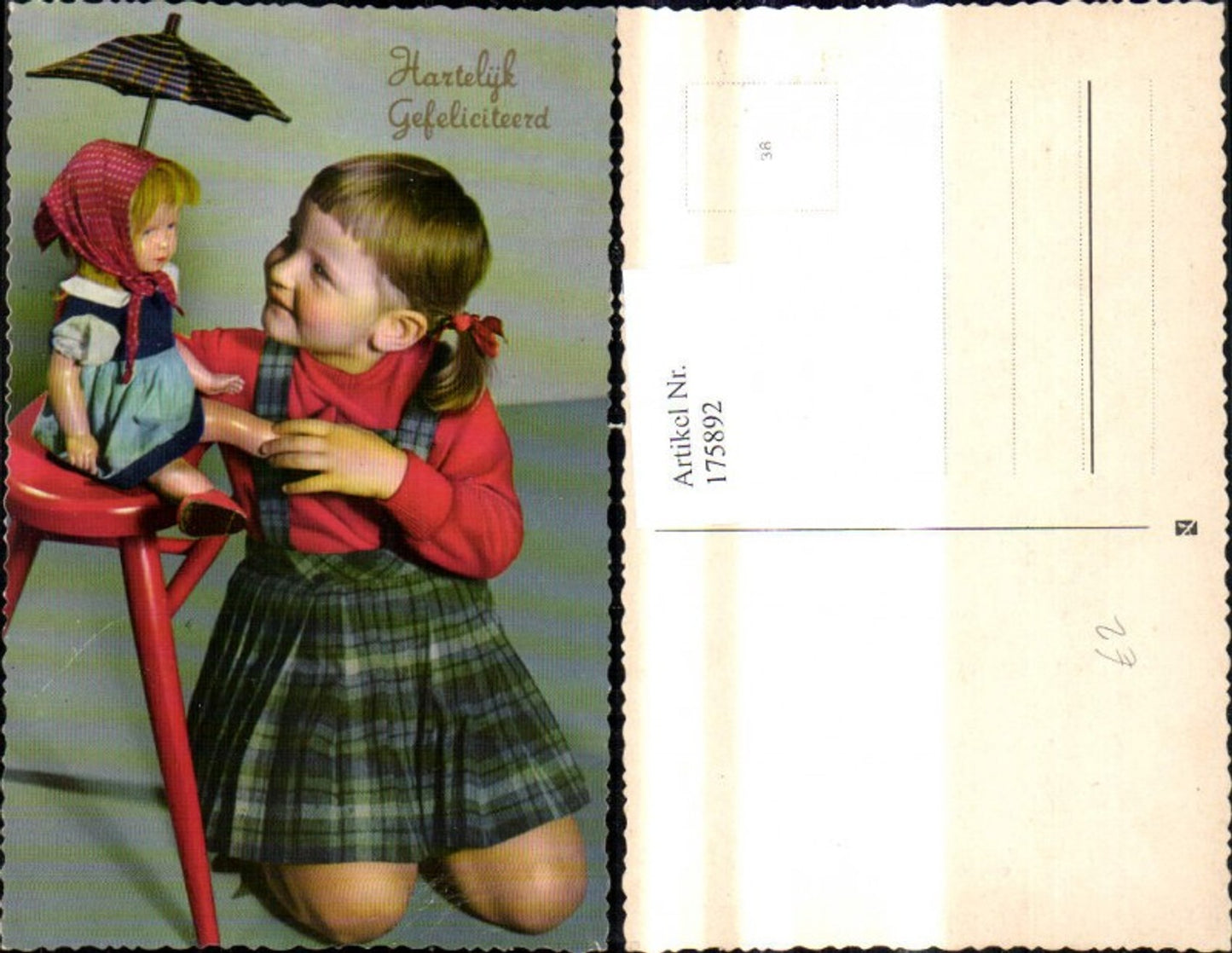 175892,Kind Mädchen m. Puppe Schirm b. Hocker Hartelijk Gefeliciteerd