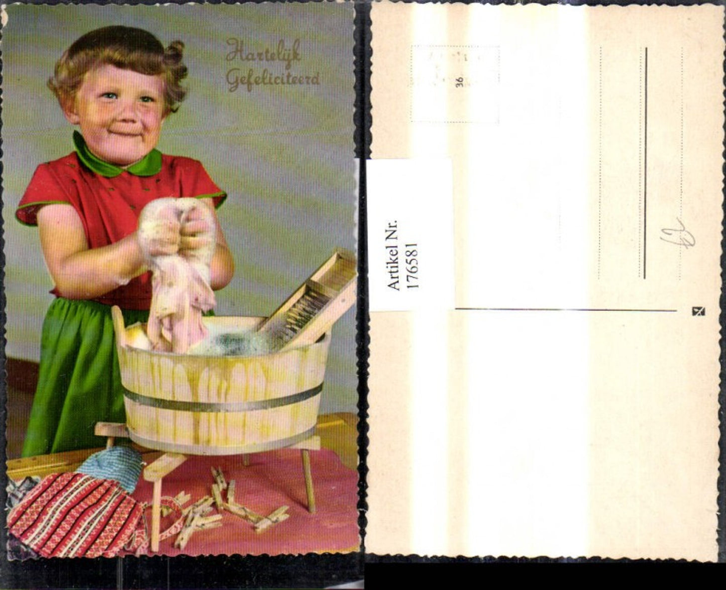 176581,Kind Mädchen m. Waschtrog Waschbrett Wäsche Wäschewaschen