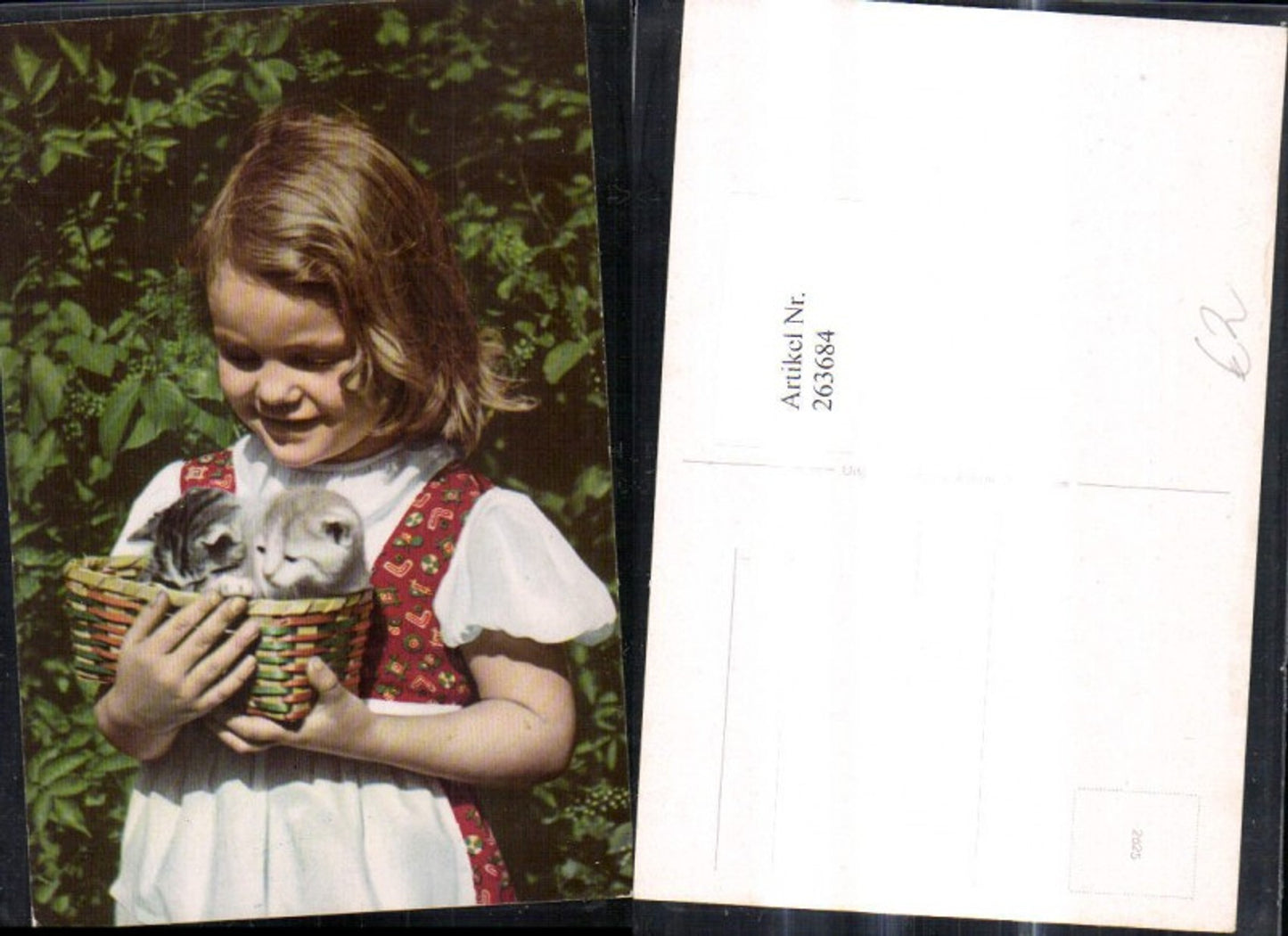 263684,Kinder Mädchen i. Tracht Dirndl m. Korb Katzen Katzenkinder