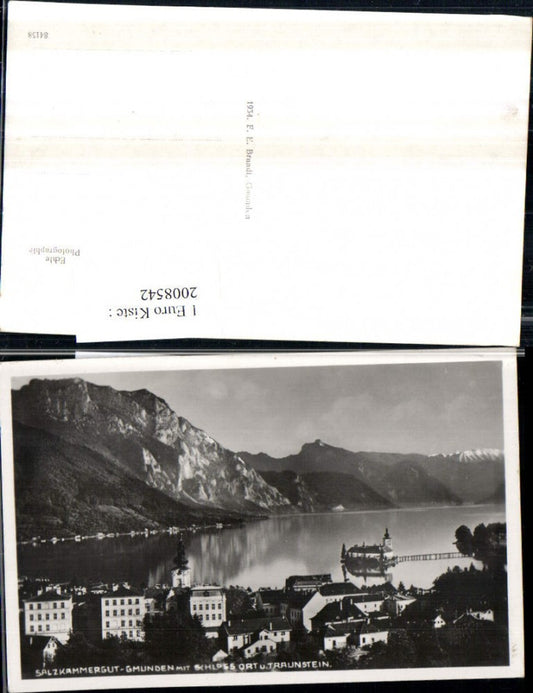 2008542,Gmunden Teilansicht m. Schloss Orth Ort u. Traunstein Bergkulisse