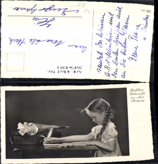 266081,Schulanfang Einschulung Mädchen m. Zöpfe schreibt a. Tafel Schultasche Schultüte pub EAS 8301
