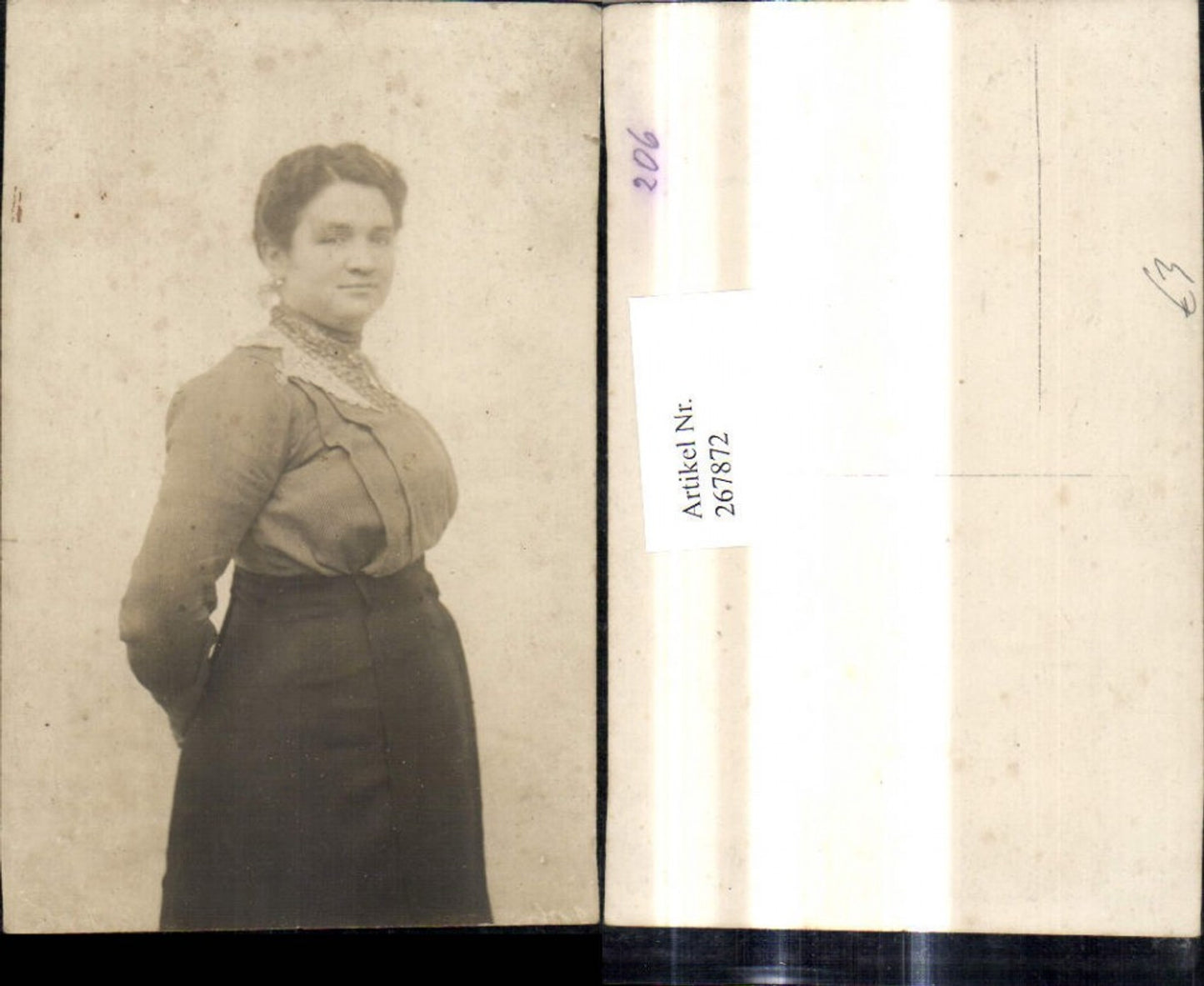 267872,Foto Ak Frau Portrait Bluse Rock