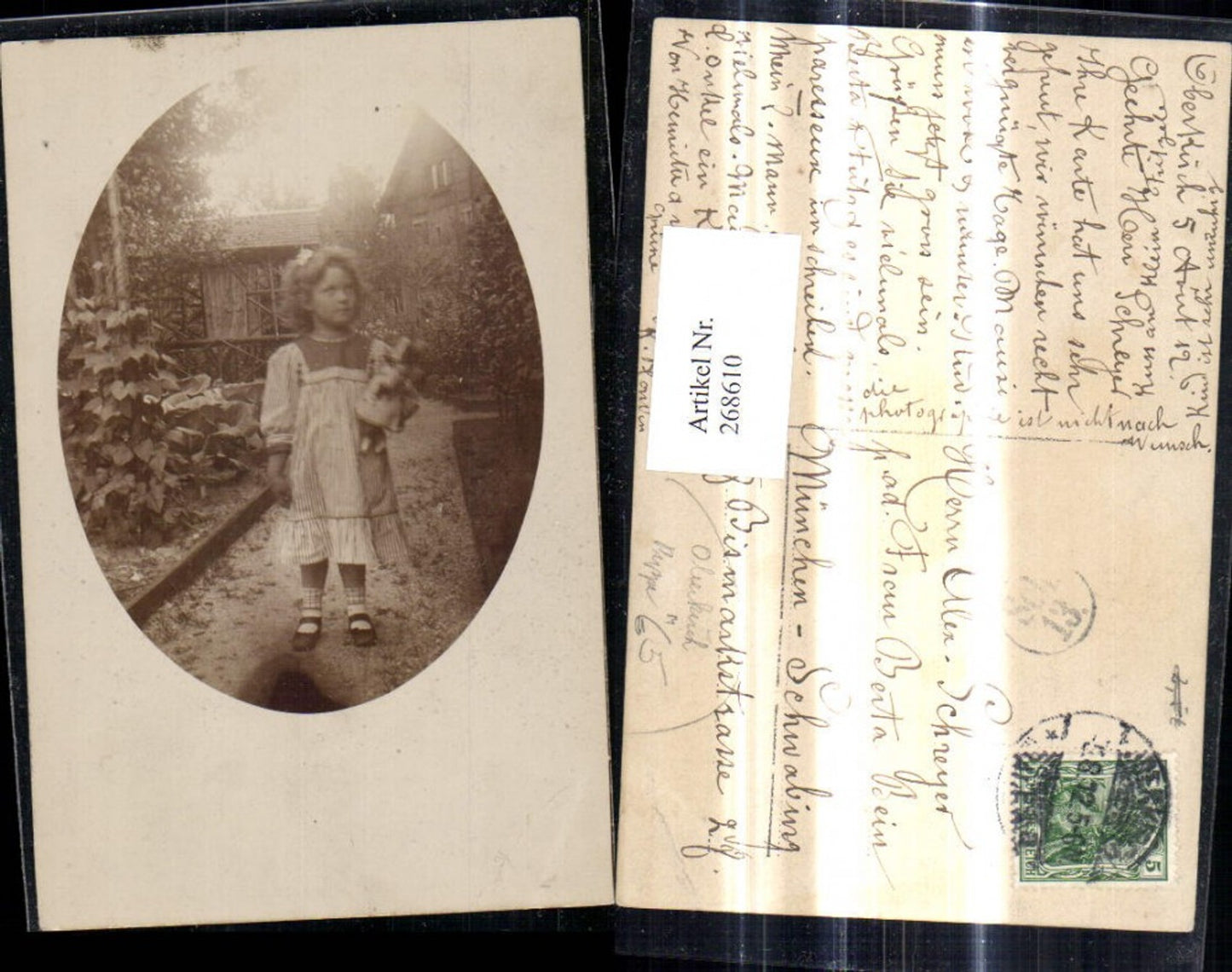 268610,Foto Ak Kinder Mädchen i. Kleid m. Puppe Spielzeug Passepartout Oberkirch