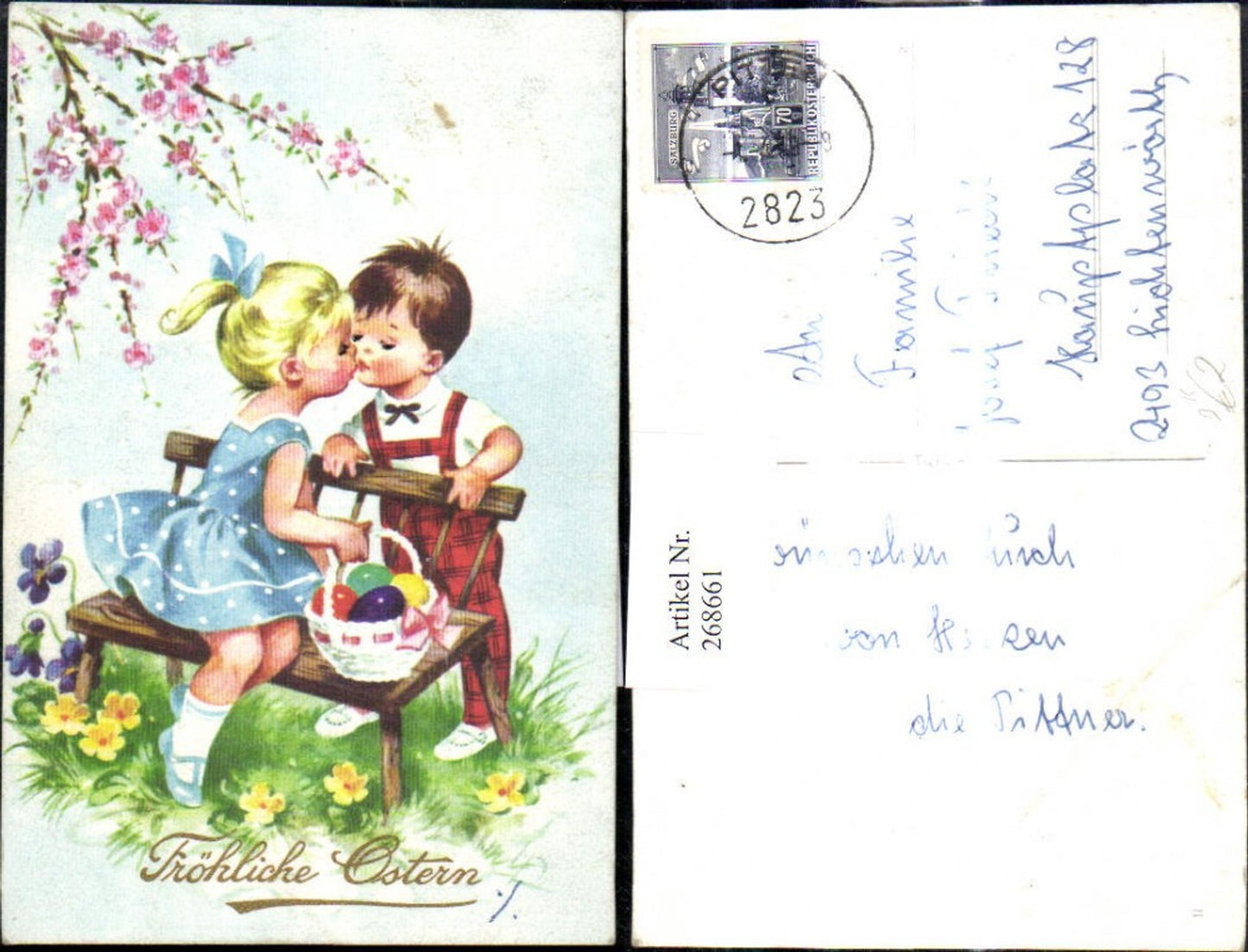 268661,Künstler Ak Kinder Kuss b. Bank Korb m. Ostereier Eier Blumen Ostern