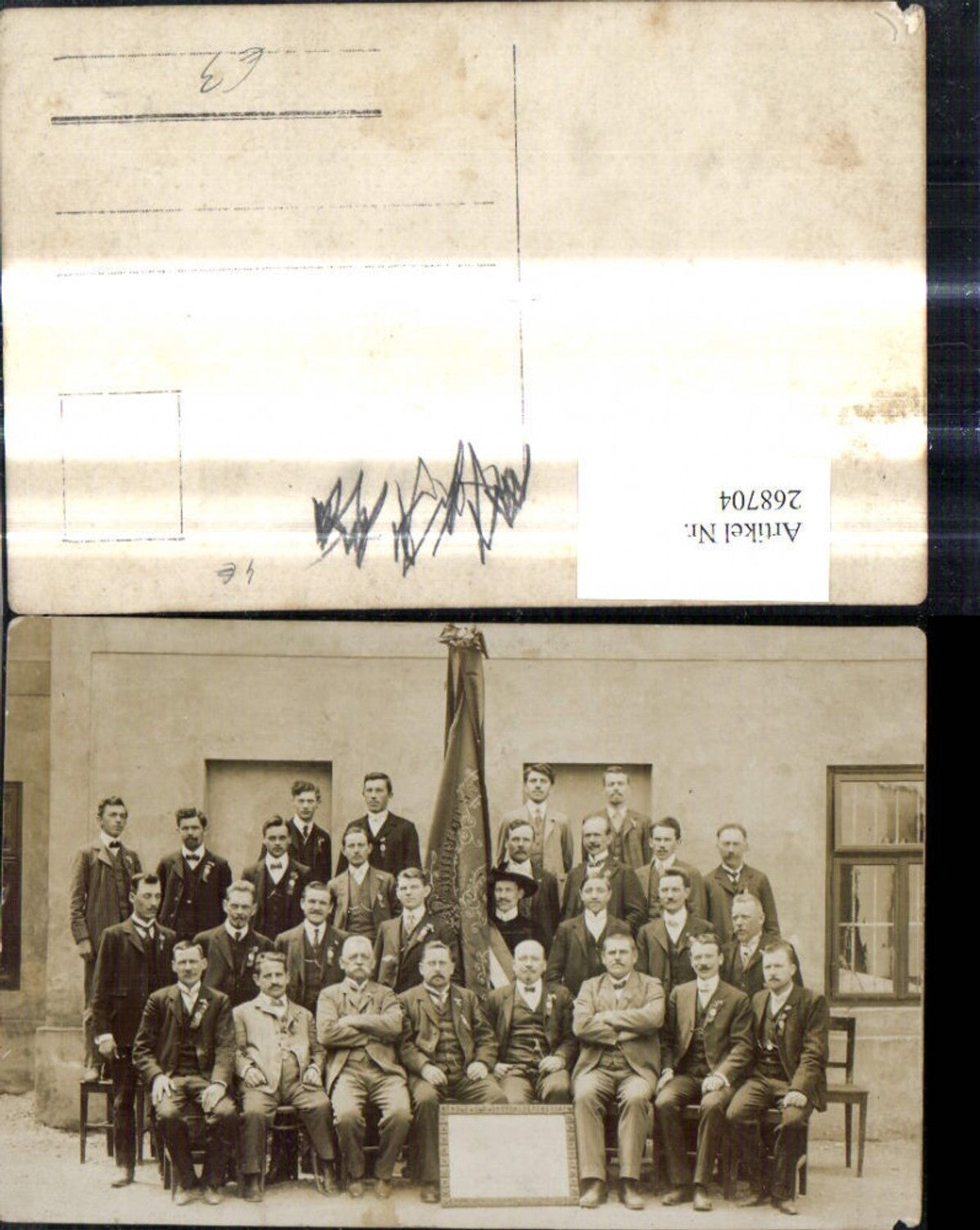 268704,Foto Ak Männer Anzug Gruppenbild Fahne Orden