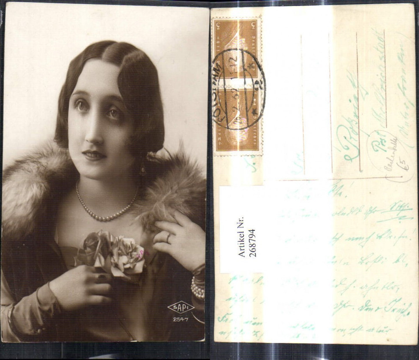 268794,Foto Ak Frau Perlenkette Pelzstola Pelz Rose Mode
