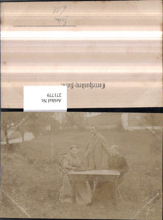 271779,Foto AK Gutau Mann u. Frauen Tisch Stühle Wiese