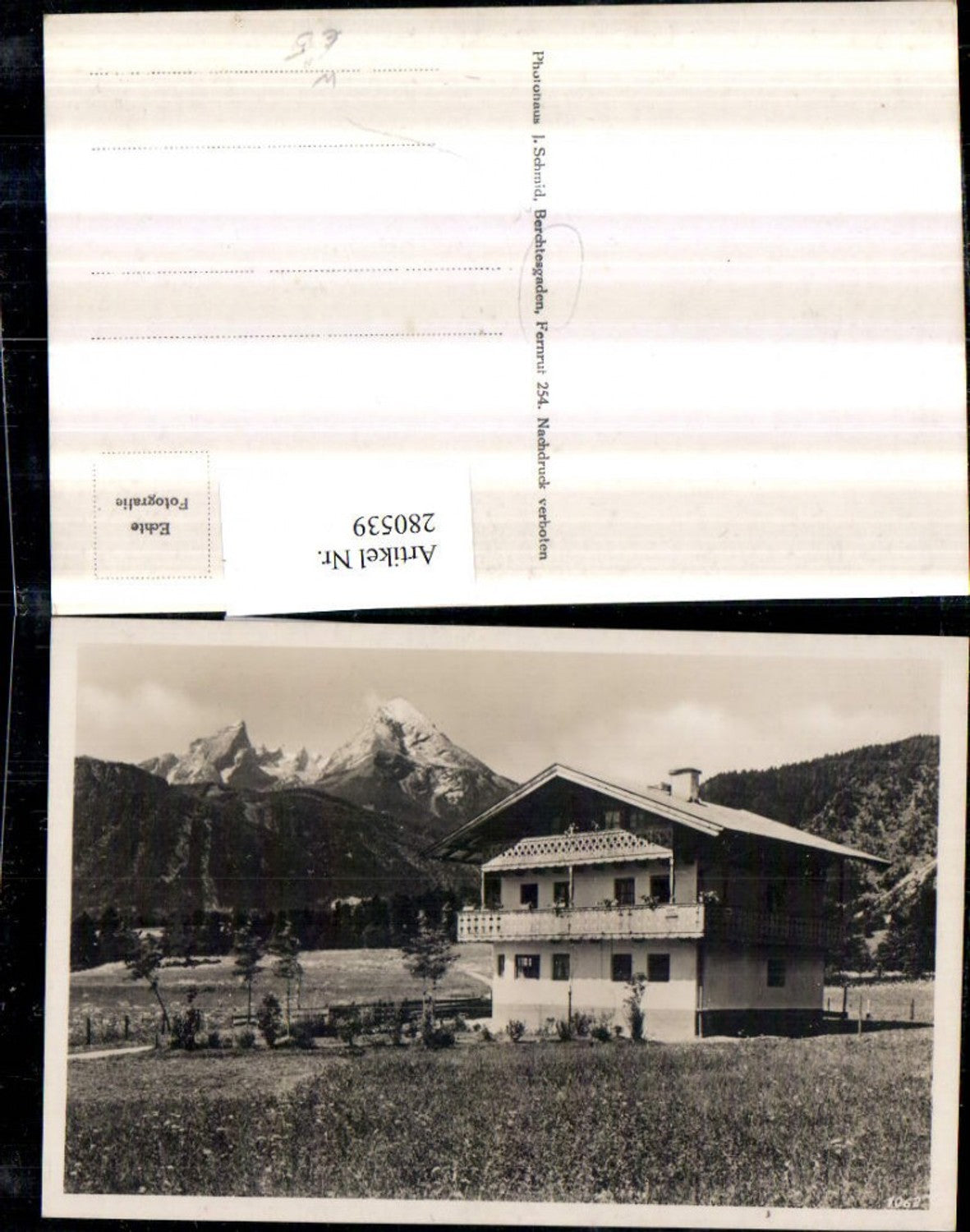 280539,Foto AK Berchtesgaden Hausansicht Bergkulisse