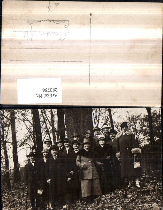 280756,Foto AK Plauen im Vogtland Personen m. Hüten Gruppenfoto Wald