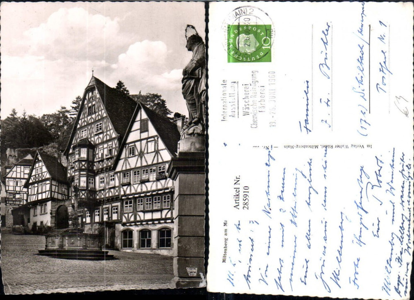 285910,Miltenberg am Main Marktplatz Brunnen
