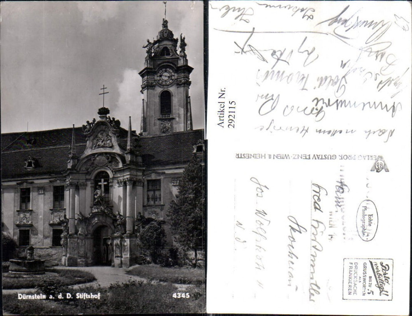 292115,Dürnstein an d. Donau Stiftshof Kirche Portal Brunnen
