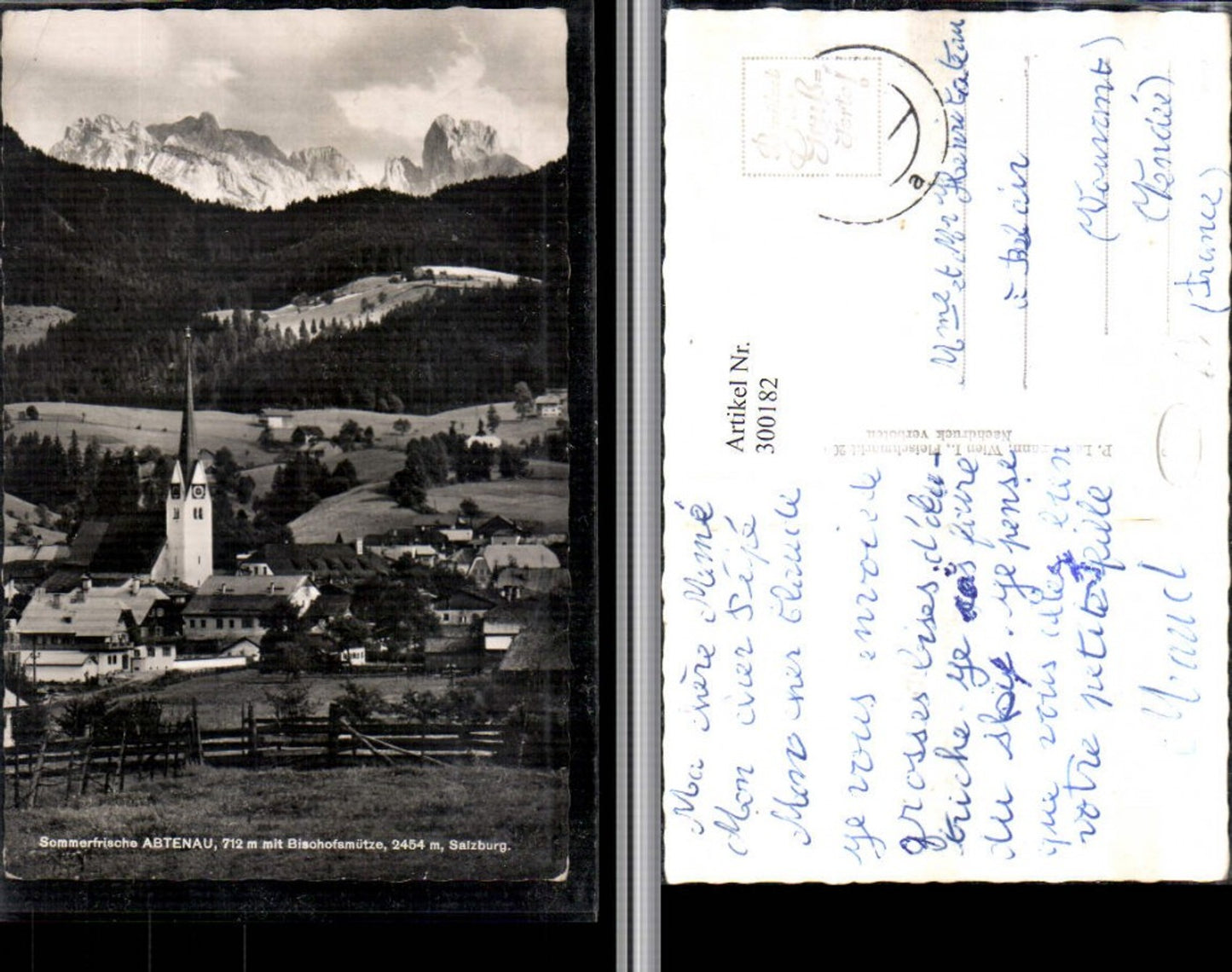 300182,Abtenau Teilansicht Kirche m. Bischofsmütze Bergkulisse