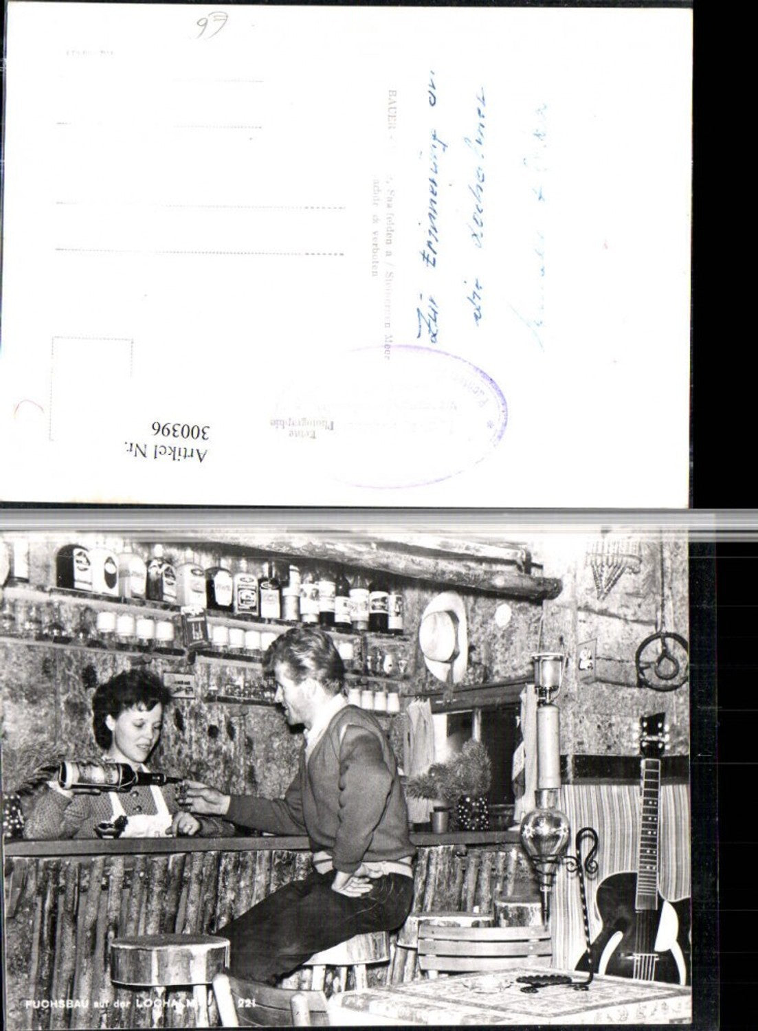 300396,Viehofen Saalbach Lochalm Fuchsbau Innenansicht Bar Gitarre