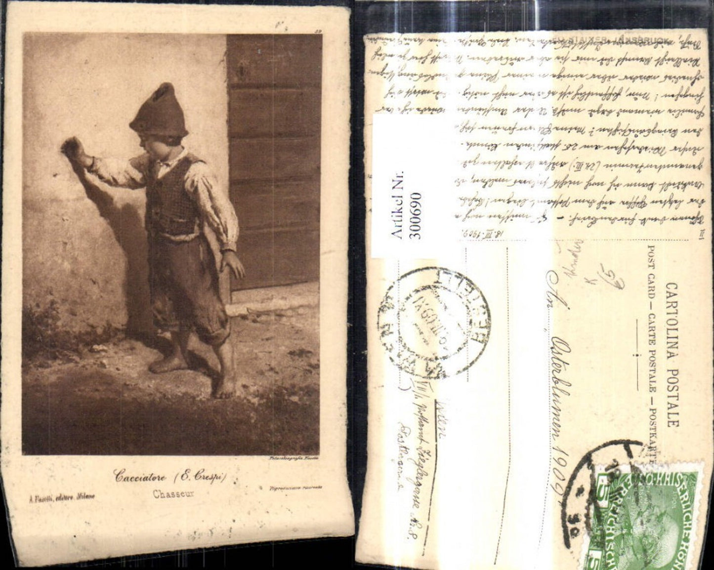 300690,Künstler Ak E. Crespi Cacciatore Kind Kinder Bub Junge m. Hut steht b. Haus Mauer