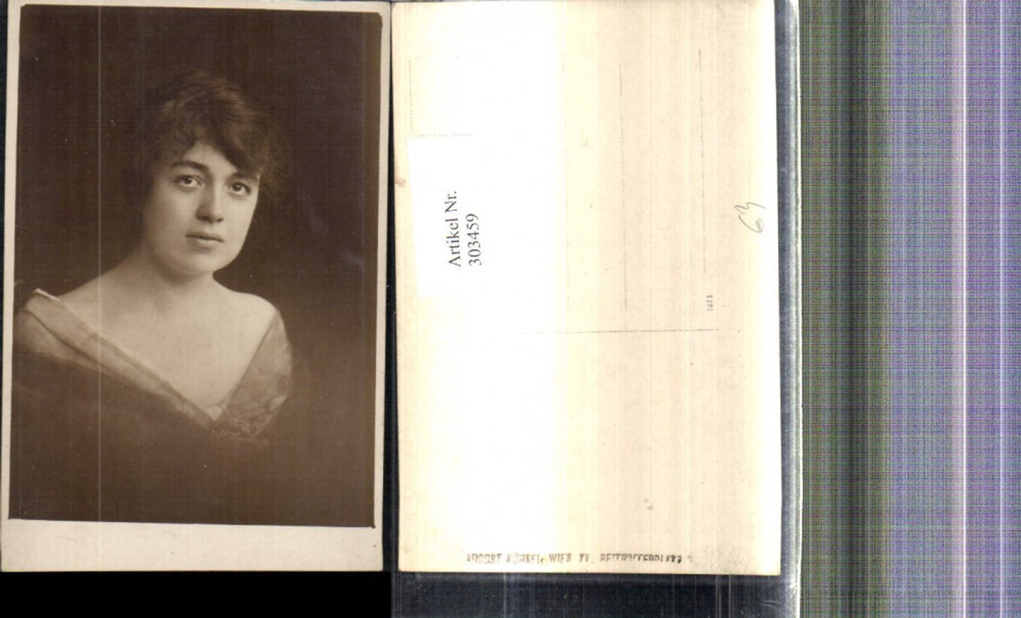303459,Foto Ak Frau Portrait Organzastola