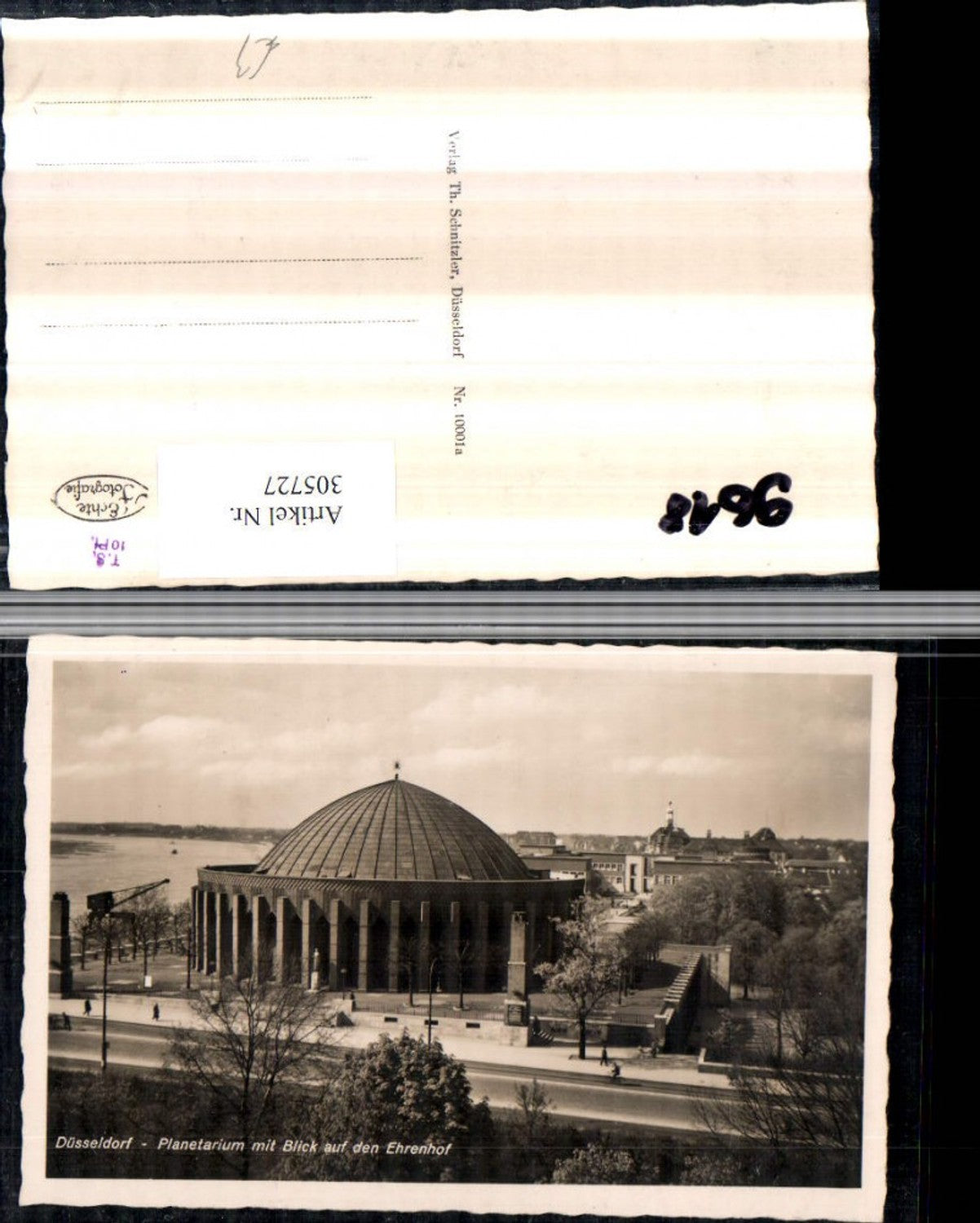 305727,Düsseldorf Planetarium m. Blick auf d. Ehrenhof