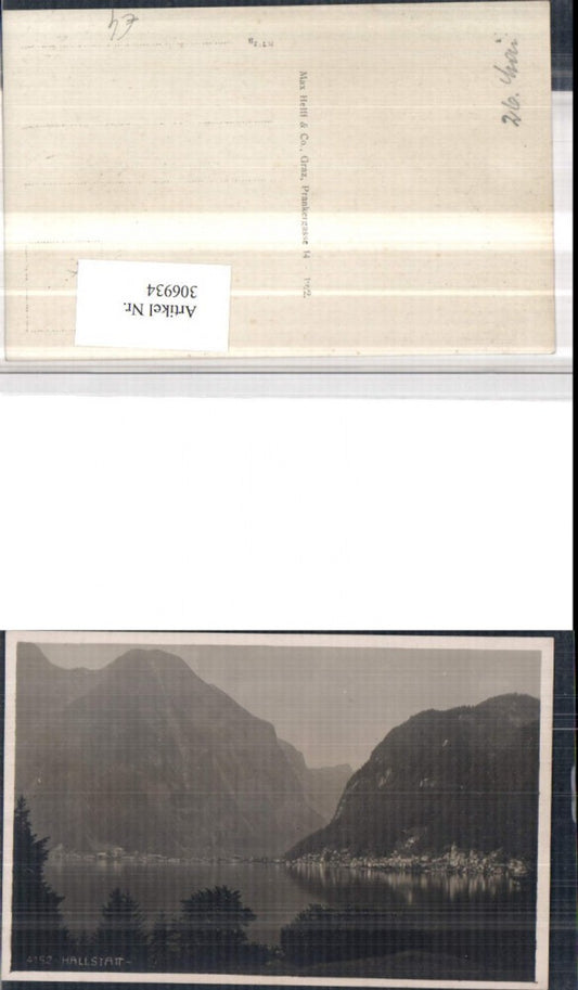 306934,Blick auf Hallstatt Totale Bergkulisse