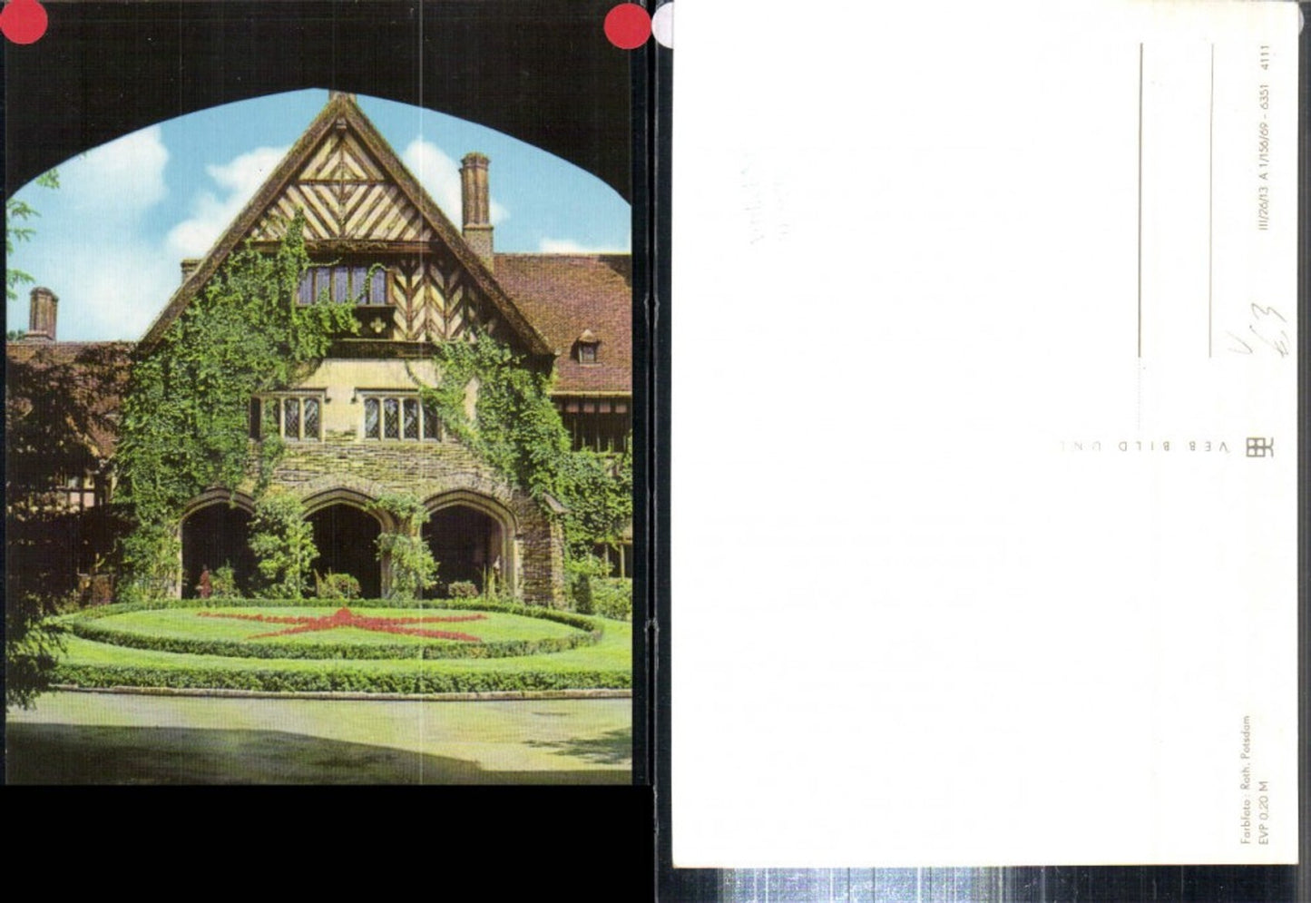 307920, Potsdam Cecilienhof courtyard pub VEB