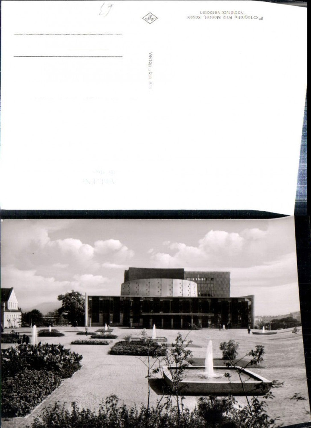 307965,Kassel Staatstheater Theater Gebäude Springbrunnen