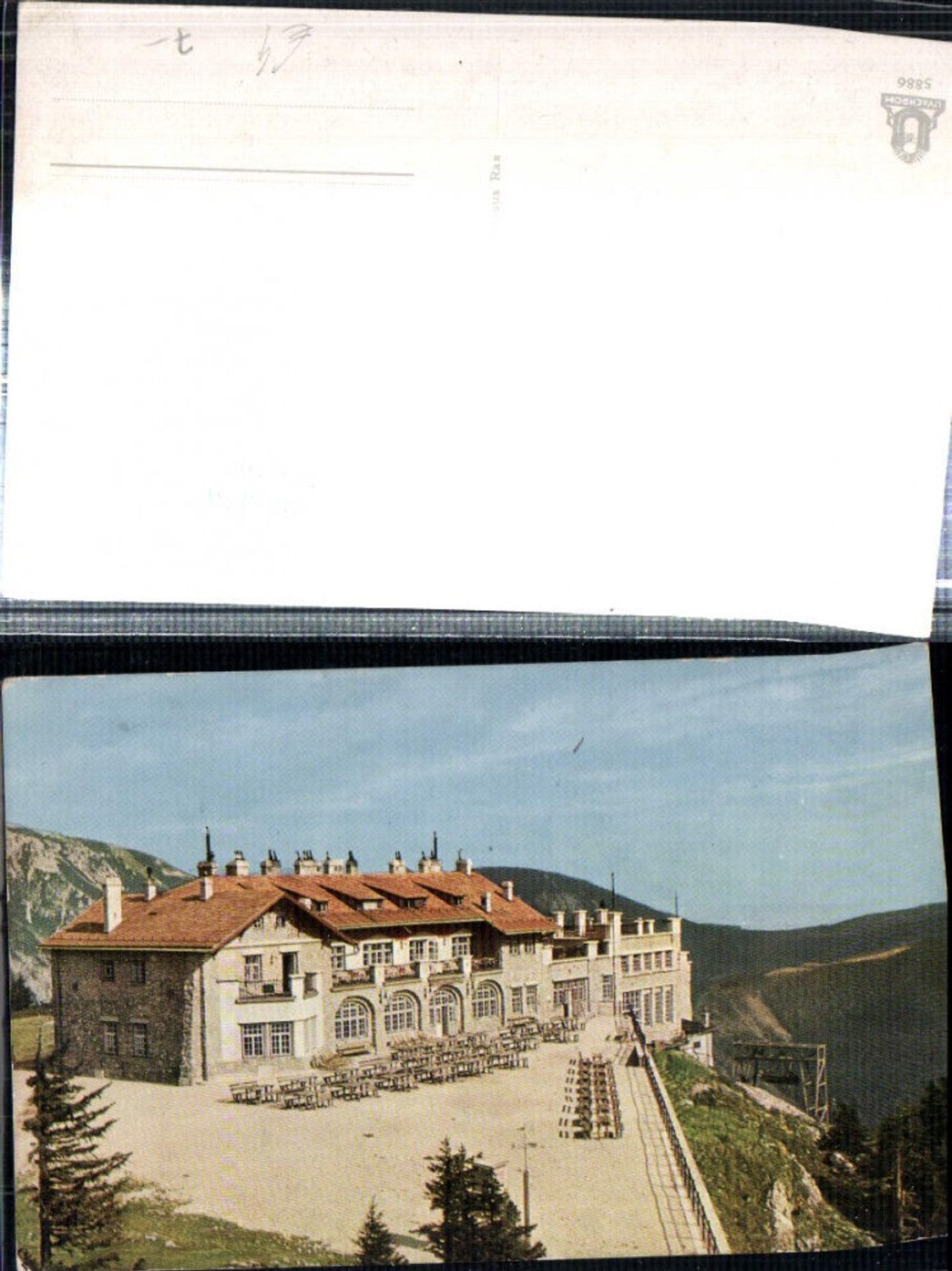 309150,Rax Rax cable car mountain station b. Reichenau