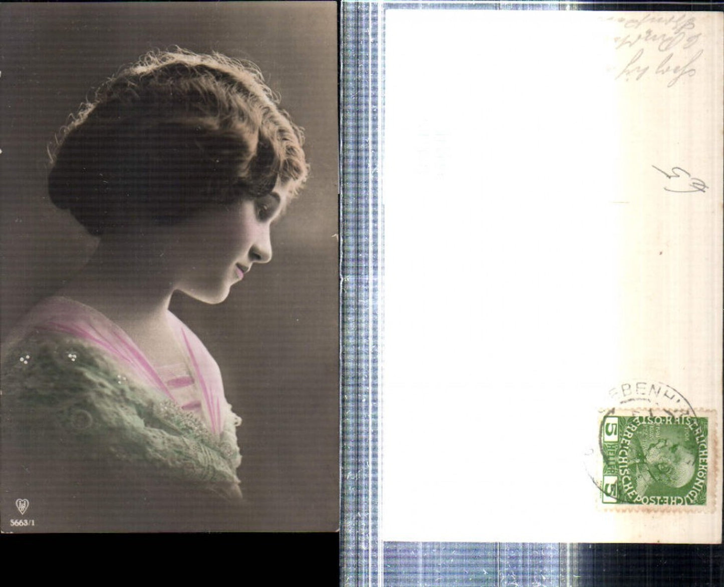 309291,Frau m. Stola Tuch Seitenportrait Portrait