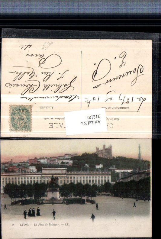 312185,Lyon La Place de Bellecour Denkmal Kirche