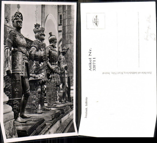 320711,Foto Ak Innsbruck Hofkirche Kirche Innenansicht Statue Ritter Rüstung