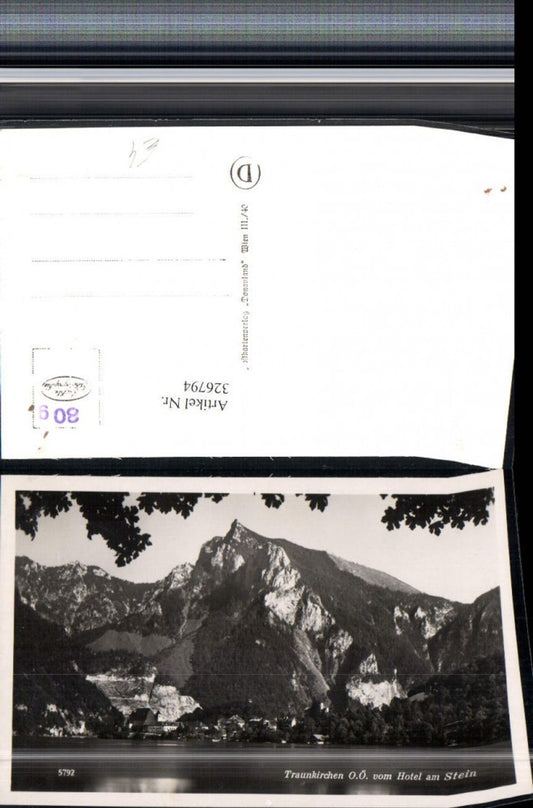 326794,Traunkirchen Totale vom Hotel am Stein Bergkulisse