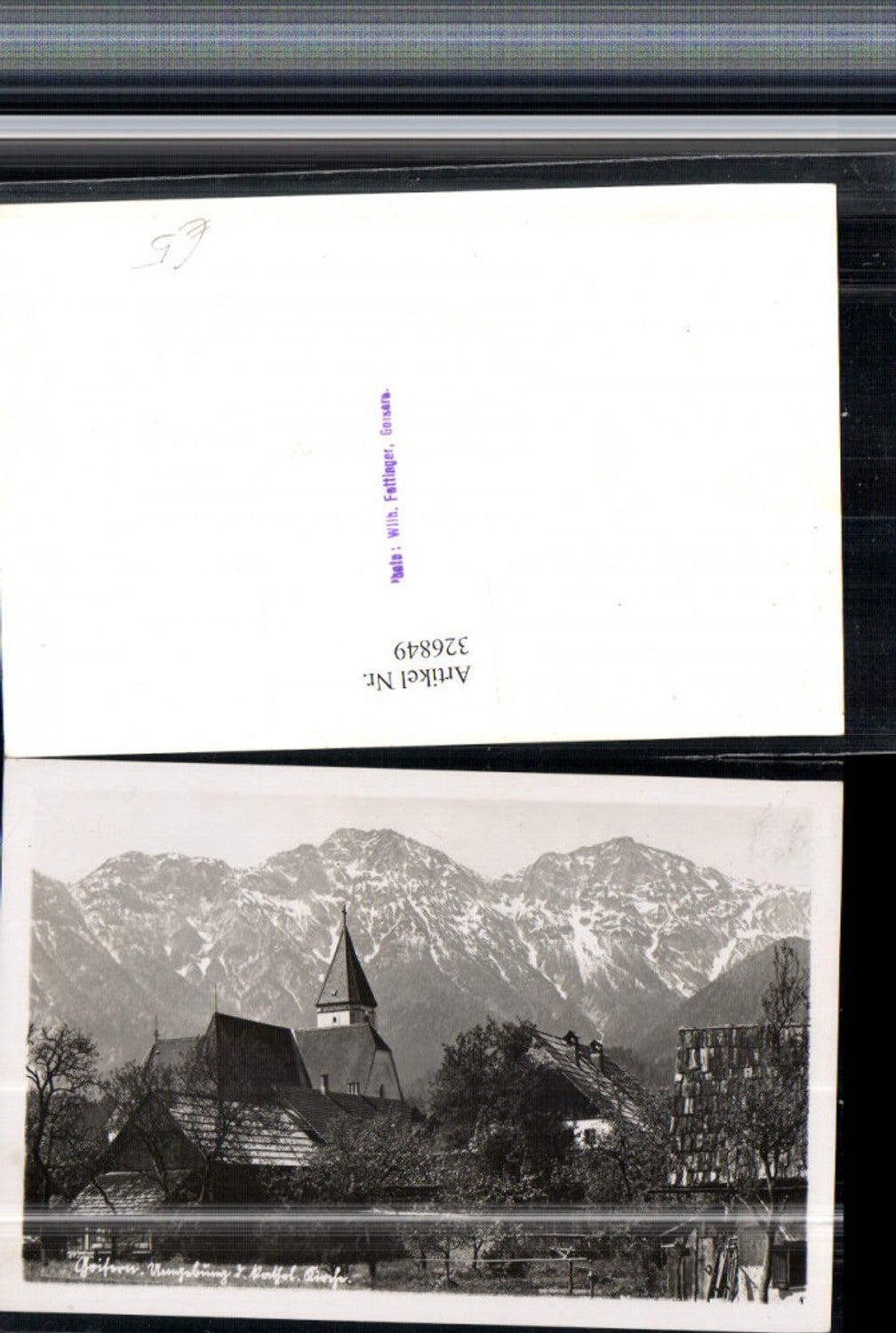 326849,Bad Goisern Katholische Kirche Bergkulisse