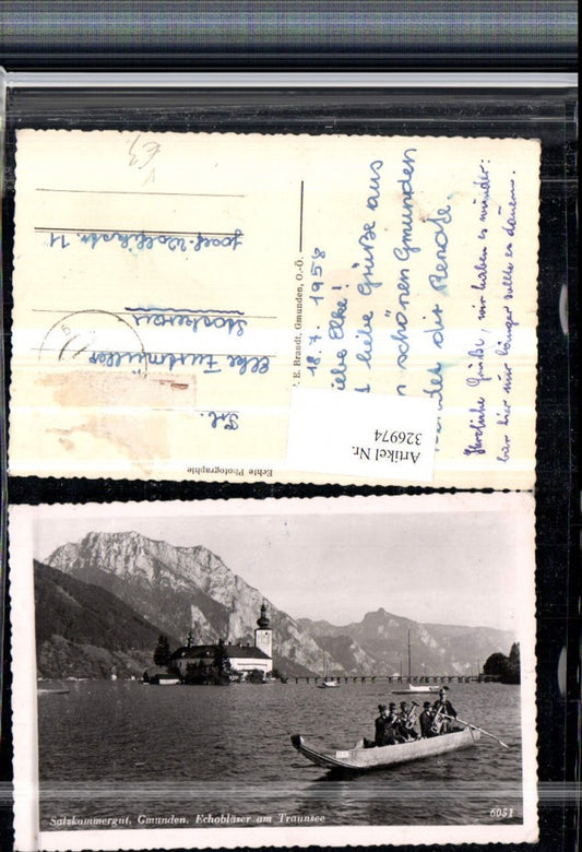 326974,Gmunden Echobläser am Traunsee Boot Schloss Ort Orth Bergkulisse pub F. E. Brandt 6051