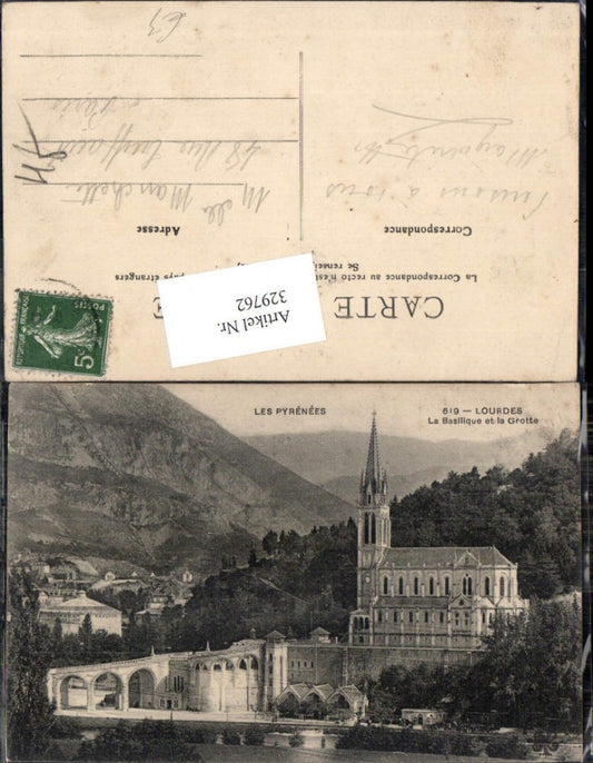 329762,Les Pyrenees Lourdes La Basilique et la Grotte Kirche