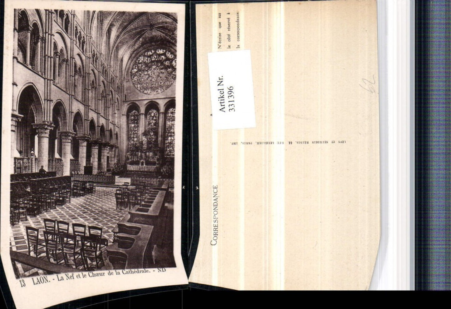 331396,Picardie Aisne Laon La Nef et le Choeuer de la Cathedrale Kirche Innenansicht