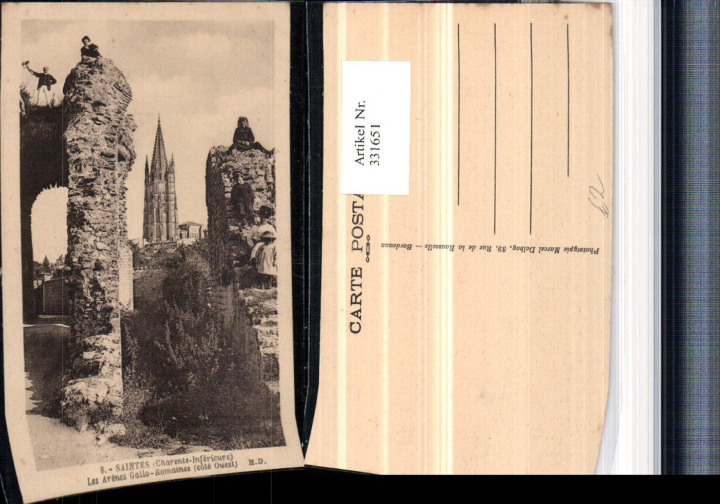 331651,Poitou-Charentes Charente-Maritime Saintes Les Arenes Gallo-Romaines Kirchenturm