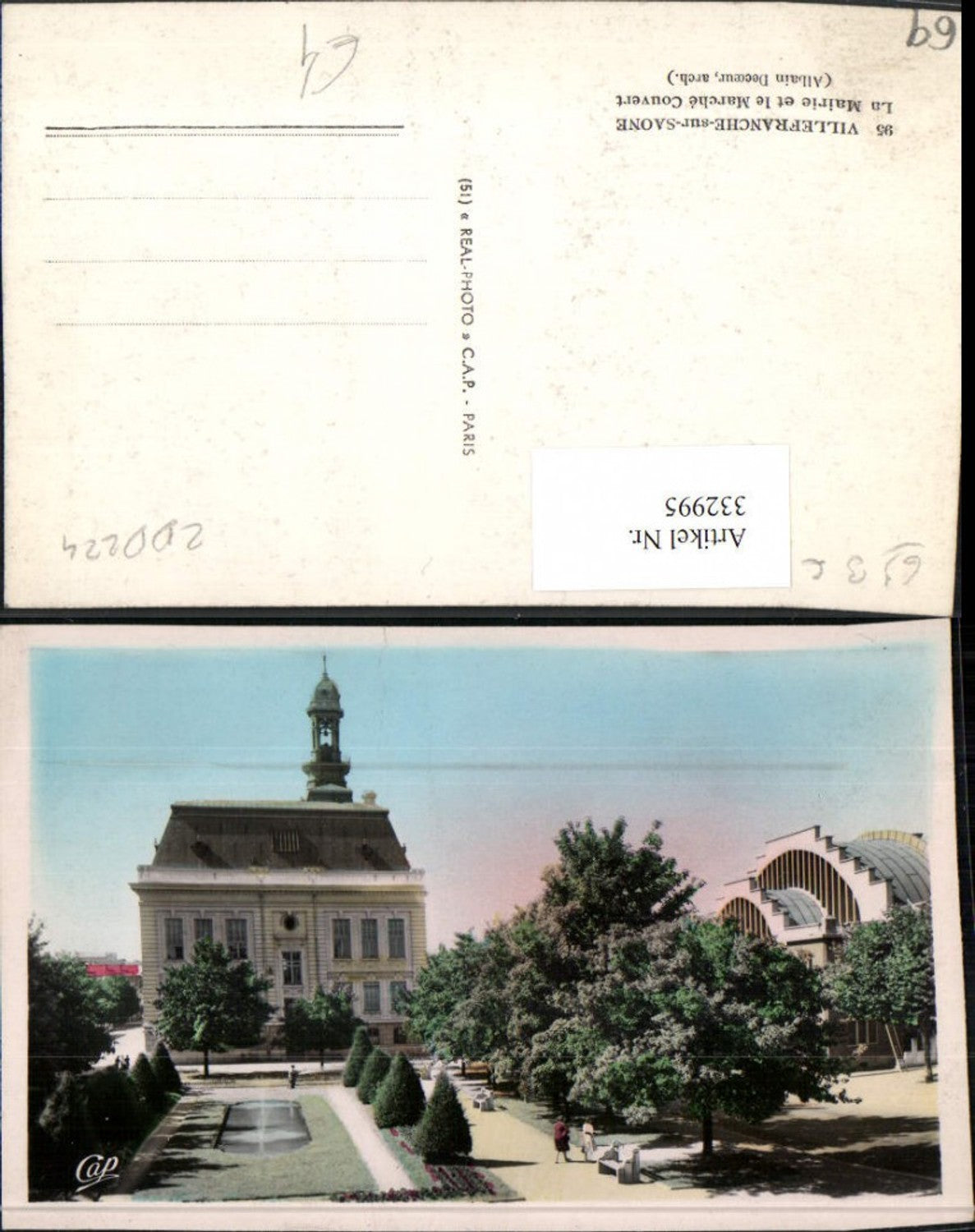 332995,Rhone-Alpes Rhone Villefranche-sur-Saone La Mairie et le Marche Couvert Glockenturm