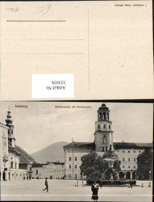 333038,Salzburg Residenzplatz m. Glockenspiel Brunnen