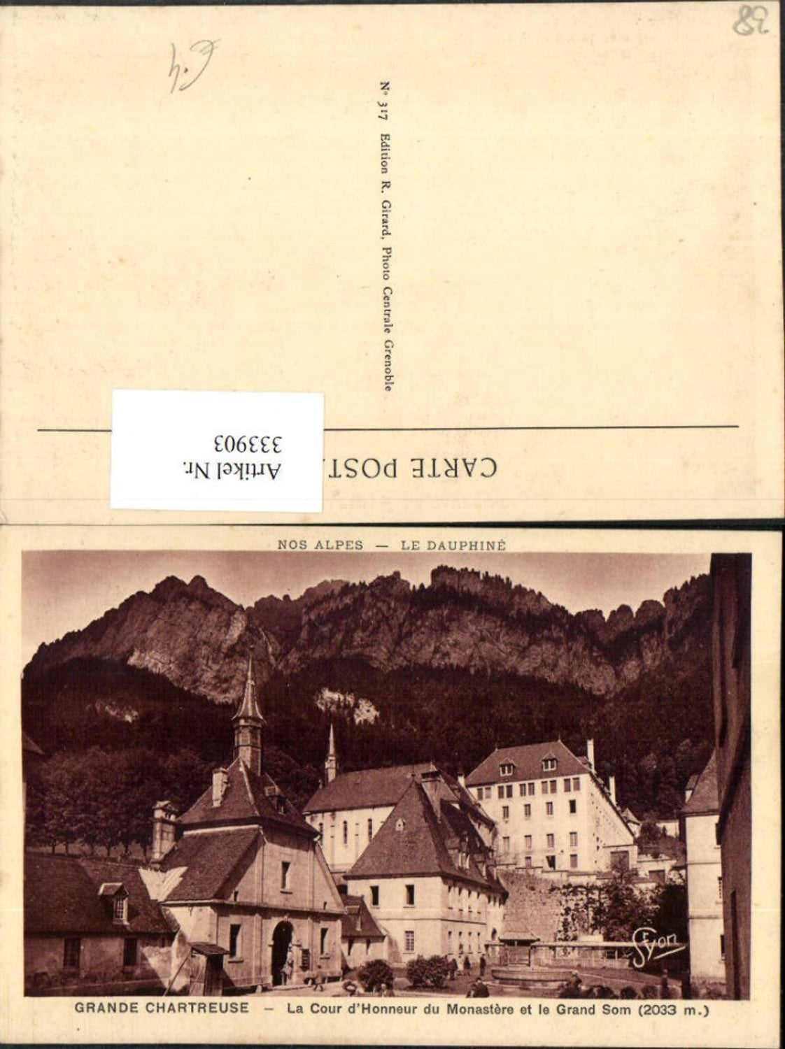 333903,Rhone-Alpes Isere Dauphine Grande Chartreuse Cour d'Honneur du Monastere Kloster