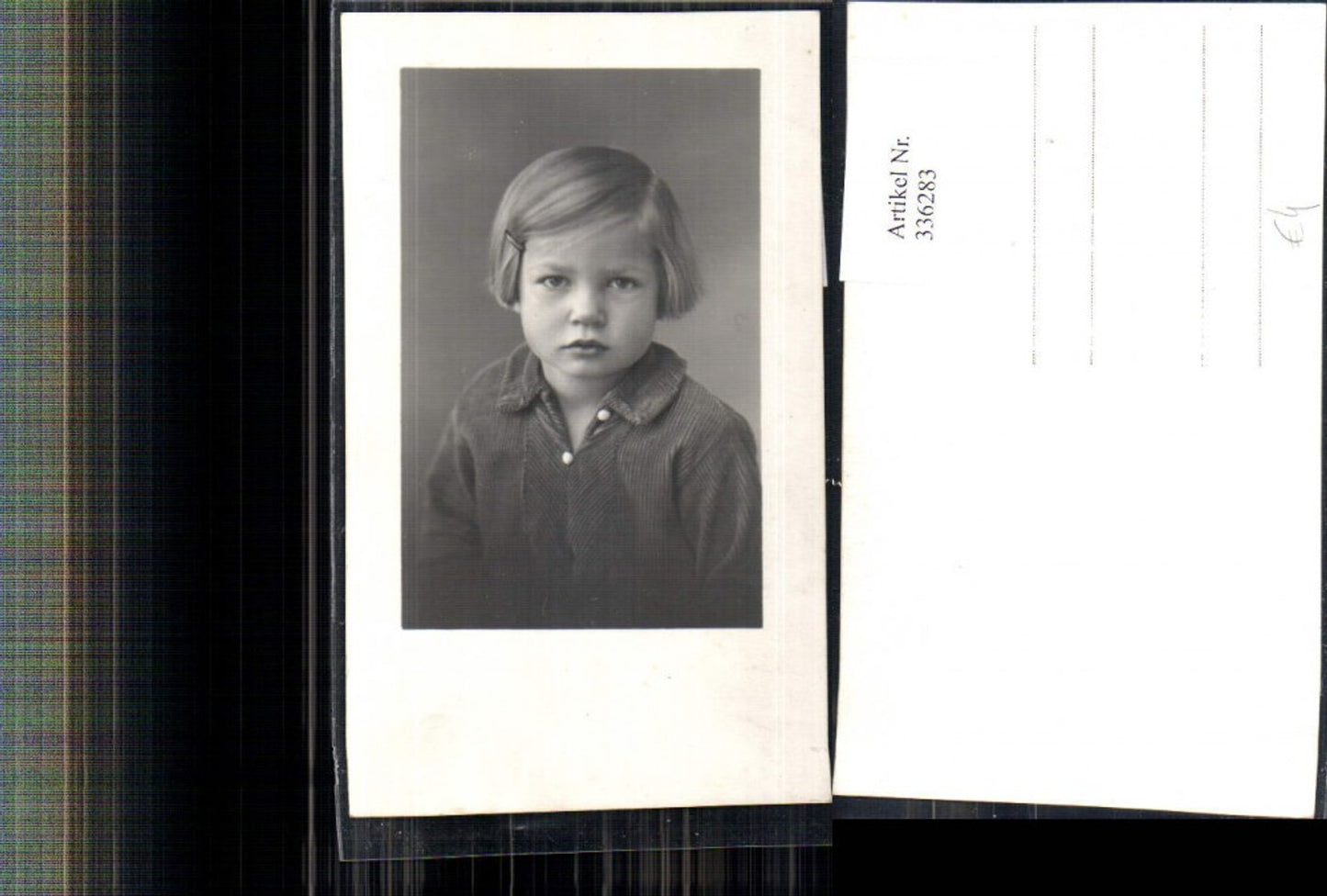 336283,Foto Ak Kind Mädchen m. Haarspange Portrait Passepartout