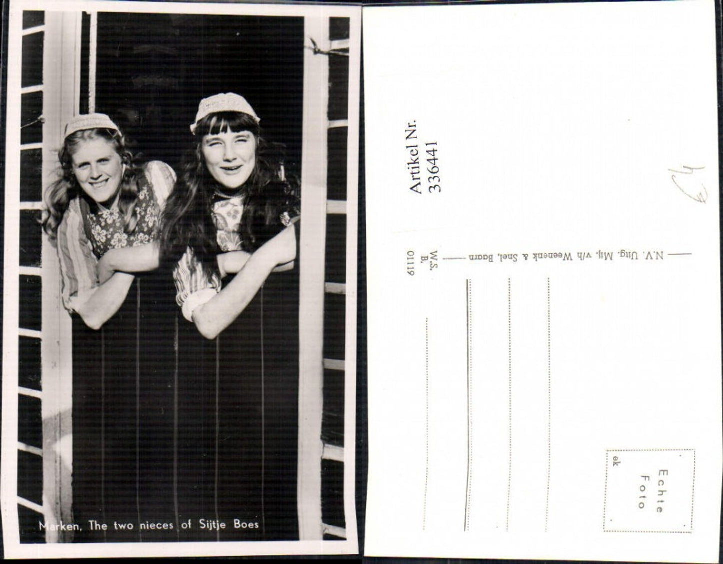 336441, Photo Ak Women's Headdress Bonnet Brands The two nieces of Sijtje Boes